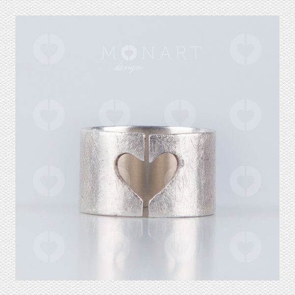 Monart's Heart Ring